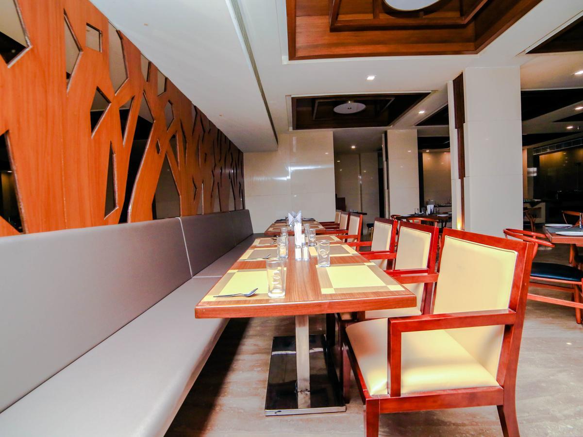 Oyo 6472 Hotel Metropolitan Mohammadnagar Exterior foto